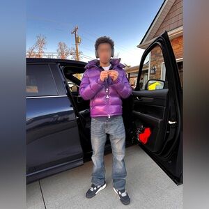 I don’t want the jacket anymore, only worn about 3 times. Price is negotiable.